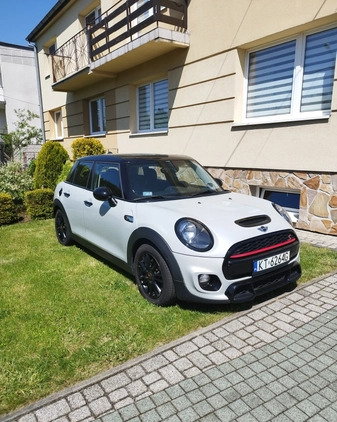 MINI Cooper S cena 68000 przebieg: 53000, rok produkcji 2016 z Tarnów małe 46